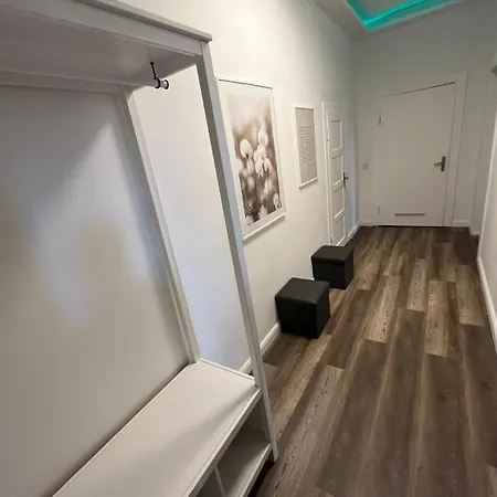 Linden Apartment *